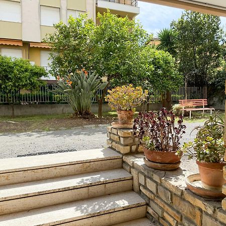 Отель Casa Febo, In Centro Con Parcheggio Privato A 200 Mt Dal Mare Бордигера Экстерьер фото