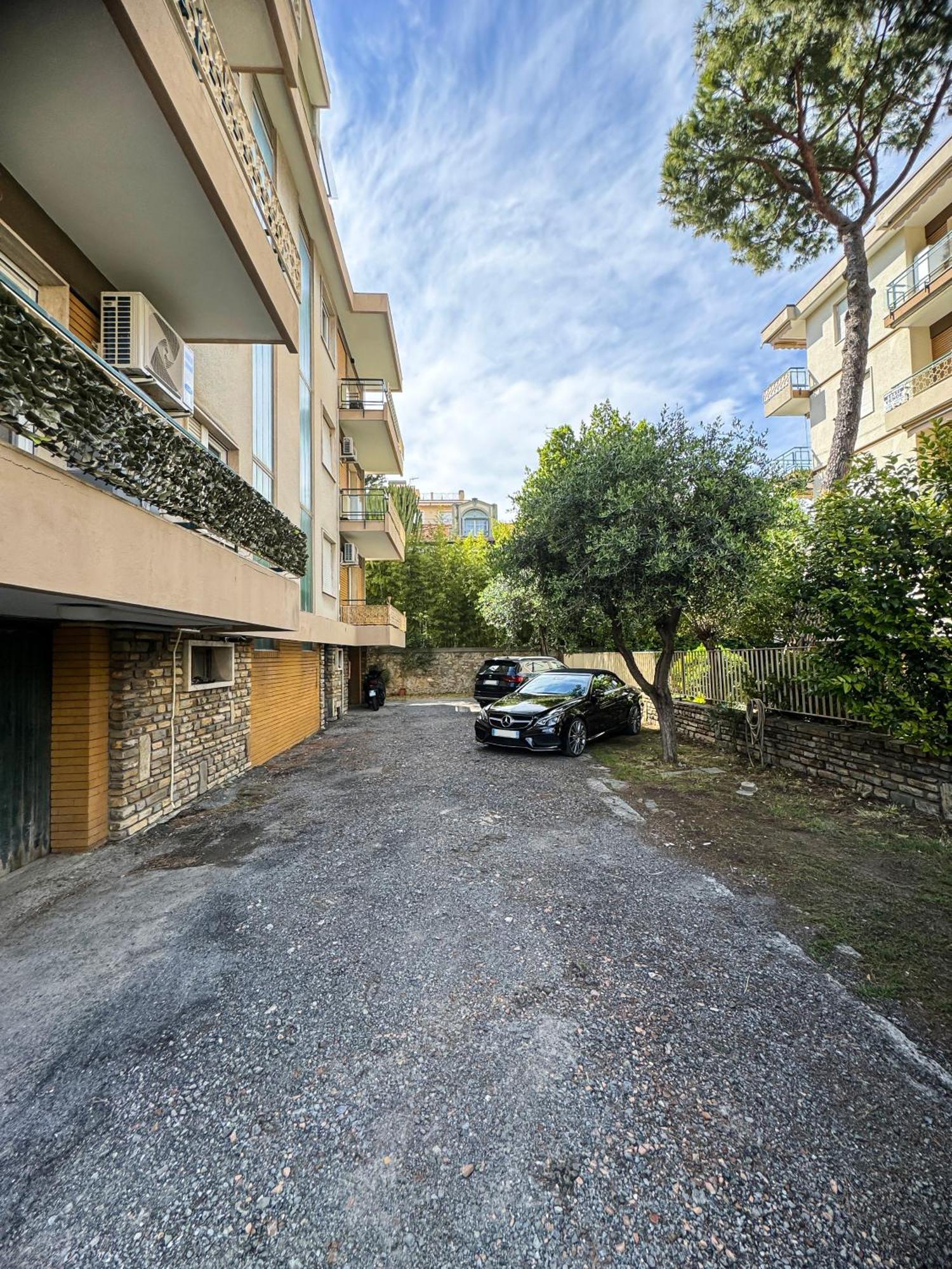 Отель Casa Febo, In Centro Con Parcheggio Privato A 200 Mt Dal Mare Бордигера Экстерьер фото